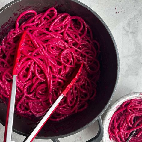 How to make pink pasta for Valentine's Day - Good Morning America Pink Pasta, Beet Pasta, How To Make Pink, Bloomin Onion, Pistachio Cream, Romantic Dinner Recipes, Valentines Day Dinner, Pink Foods, Good Morning America