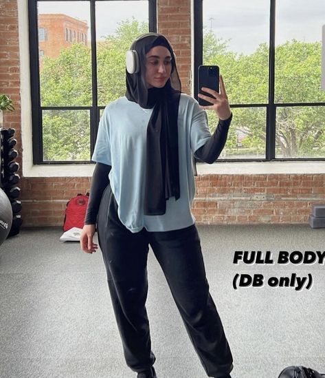 Islamic Gym Outfit, Sports Outfits Hijab, Comfy Gym Outfits Modest, Hijab Gym Aesthetic, Modesty Gym Outfit, Sport Hijabi Outfits, Modest Hijabi Gym Outfit, Gym Outfits For Women Winter, Hijabi Gym Fits