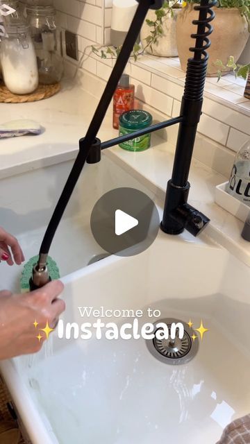 𝑯𝒊𝒍𝒍𝒂𝒓𝒚 | Home Decor Inspo | Cleaning | UGC | Lifestyle on Instagram: "Welcome to Instaclean! Let’s make 2024 a little easier and clean SMARTER not harder! 

Let’s face it, cleaning definitely isn’t for everyone. I totally get that! I personally really enjoy it but even I have days I can’t be bothered! This year is all about little and often! Don’t stress the mess! 

Remember, a little at a time is a great start and better than nothing at all 🥰 You got this! 🫧🧽🧼🧹

#instaclean #cleaningtips #cleaninghacks #cleaningmotivation #cleaningmotivation" Home Cleaning Videos, Cleaning Motivation Videos, Cleaning Home, Cleaning Videos, Smarter Not Harder, Cleaning Motivation, Nothing At All, Cleaning Storage, Cleaning Ideas