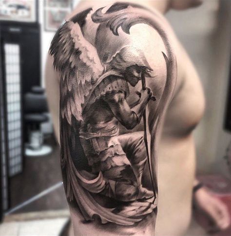 Awesome science fiction sleeve with the Archangel St Michael holding a sword. Archangel Michael Tattoo, Dessin Game Of Thrones, St Michael Tattoo, Michael Tattoo, Archangel Tattoo, Demon Tattoo, Angel Tattoo Designs, Religious Tattoos, Warrior Tattoo