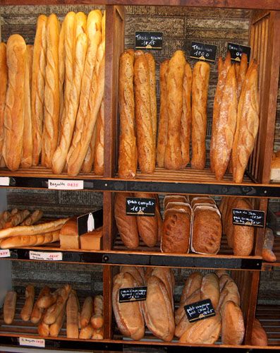 Types Of Breads, Bread French, Bread Shop, French Bakery, Our Daily Bread, Bakery Shop, Bakery Bread, Bread And Pastries, French Bread