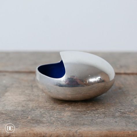 The simplest things, the simplest forms, simple pleasures. What am I ??? #silver #danishsilver #modernistaccessories #gifts #simpleforms #greatdesign #newarrivals Scandinavian Color, Handmade Pot, Copper Bowl, Vintage Ashtray, Antique Interior, Crystal Bowls, Selling Antiques, Glass Blocks, Vintage Mirror