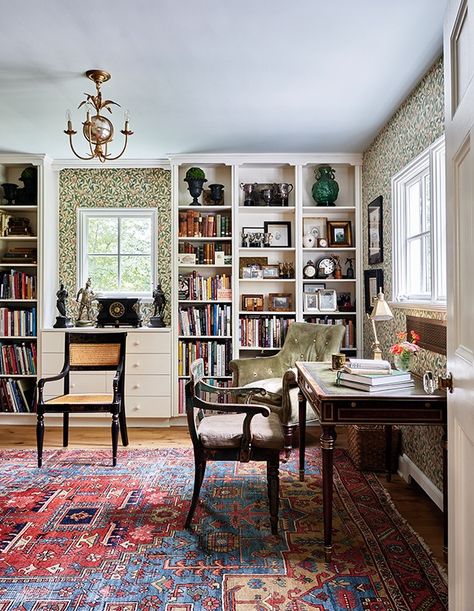 House & Home - Bookshelf Wealth: Do you have it? Chippendale Chairs, Retreat House, Custom Headboard, Mahogany Table, Custom Built Ins, English Country House, Dining Nook, Office Inspiration, Home Office Design