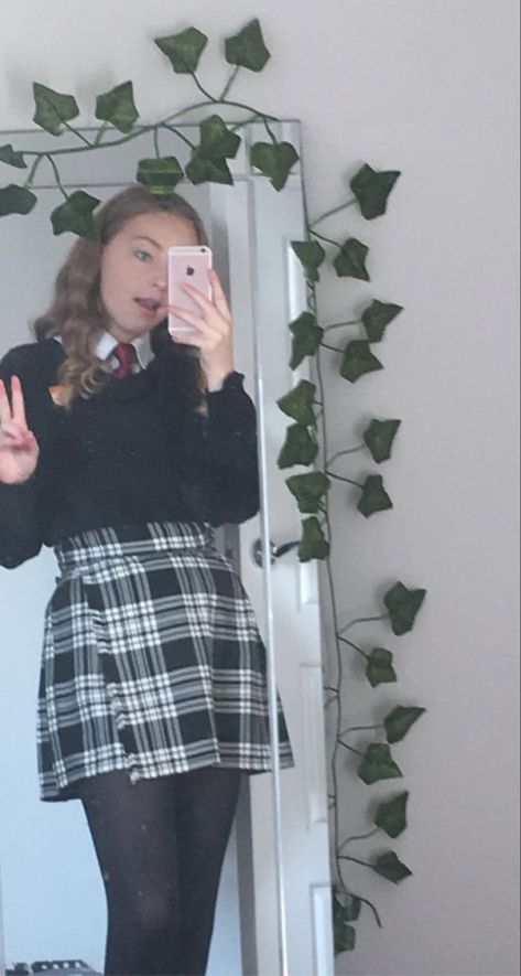 Irish School Uniform, Uniform School Aesthetic, British School Uniform, College Uniform, High School Uniform, British School, British Uniforms, Uniform School, School Uniform Outfits