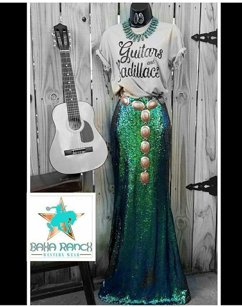 Mexico Life, Trendy Holiday Outfits, Nfr Outfits, Nfr Style, Vinyl Shop, Western Glam, Outfits Skirt, Nfr Fashion, Country Style Outfits