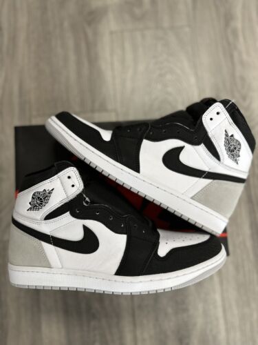 (eBay) Find many great new & used options and get the best deals for Air Jordan 1 High OG Stage Haze Bleached Coral Brand New 555088-108 Size 11.5 at the best online prices at eBay! Free shipping for many products! Men’s Jordan Shoes, Air Jordan 1 Colors, Jordan Shoes For Women, Cheap Jordan Shoes, Back To School Shoes, Jordans Girls, Pretty Sneakers, Nike Fashion Shoes, Jordan 1s