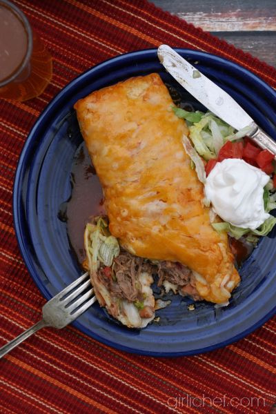 Shredded Beef Wet Burritos Wet Burrito Recipes, Wet Burrito, Burritos Recipe, Tacos And Burritos, Hispanic Food, Shredded Beef, Latin Food, Beef Dishes, Mexican Dishes