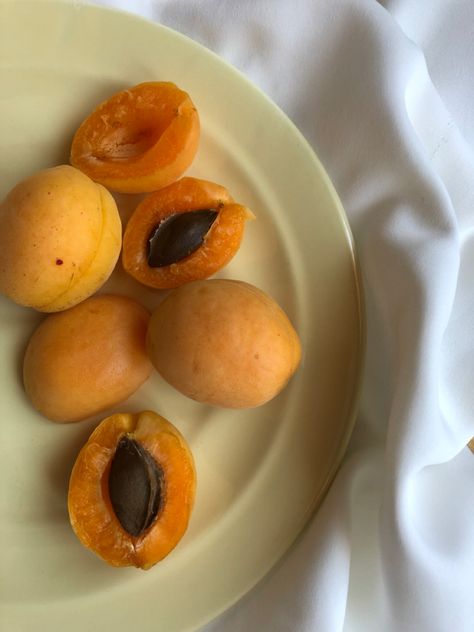 Apricots Aesthetic, Apricot Aesthetic, Dry Fruits Benefits, Fruits Benefits, Odyssey Art, Art For Walls, Fruit Love, Walls Art, Rose Tutorial