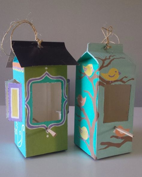 Milk & Juice Cartons Into Bird Feeders Do-It-Yourself Ideas Recycled Cardboard Recycled Packaging Juice Carton Crafts, Milk Carton Bird Feeder, Milk Carton Crafts, Juice Carton, Cardboard Recycling, Milk Cartons, Kids Milk, Birdhouse Craft, Diy Bird Feeder