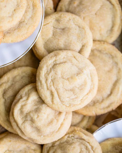 Mimosa Butter Cookies, Browned Butter Sugar Cookies, Brown Butter Sugar Cookies, Brown Butter Sugar Cookie Recipe, Brown Butter Recipes, Brown Sugar Cookies Recipe, Brown Sugar Cookie Recipe, Butter Desserts, Crumble Cookie