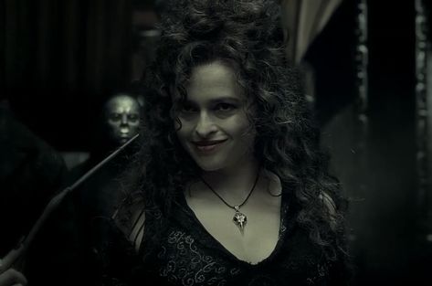 Helena Bonham Carter as Bellatrix Lestrange in Harry Potter Harry Potter Villains, Harry Potter Fanları, Harry Potter Bellatrix Lestrange, Harry Potter Wall, Severus Rogue, Lily Potter, Images Harry Potter, Helena Bonham, Bellatrix Lestrange