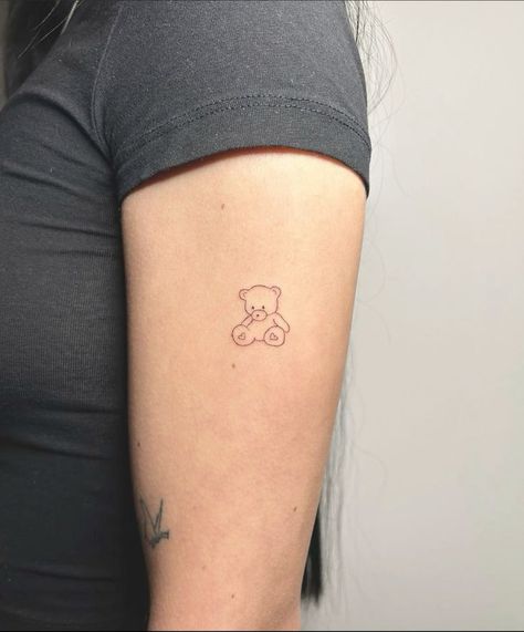 Small dainty tattoos are becoming increasingly popular due to their minimalistic beauty and personal touch. Whether it’s your first tattoo or you’re adding to your collection, these elegant designs allow you to express yourself in a delicate yet meaningful way. Let’s explore some unique small dainty tattoo ideas that will suit various styles and preferences. Cute Bear Tattoo Simple, Angel Bear Tattoo, Bear Tattoo Fineline, Mini Bear Tattoo, Fineline Bear Tattoo, Fine Line Teddy Bear Tattoo, Small Teddy Bear Tattoo, Fine Line Bear Tattoo, Tiny Bear Tattoo