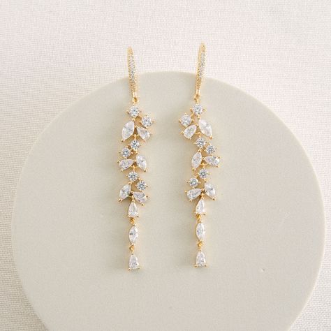 Formal Earrings Gold, Long Drop Earrings Gold, Gold Formal Earrings, Bride Jewellery Gold, Bridal Long Earrings, Formal Jewellery, Wedding Earrings Gold, Bridal Drop Earrings, Earrings Prom