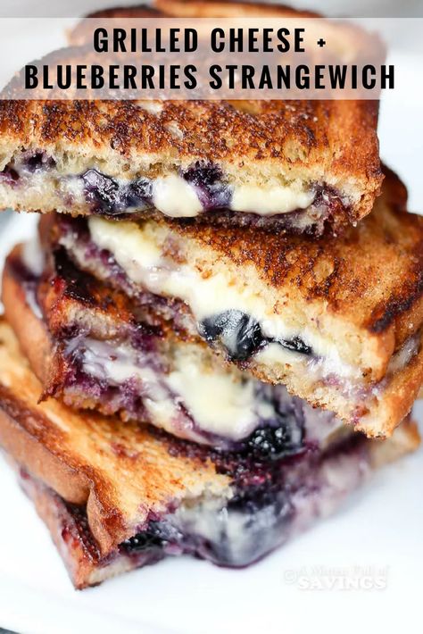 Canned Blueberry Pie Filling, Brie Grilled Cheese Sandwich, Blueberry Brie, Brie Grilled Cheese, Recipes Gourmet, Honey Wheat Bread, Back To School Lunch, Cheese Sandwich Recipes, Blueberry Pie Filling