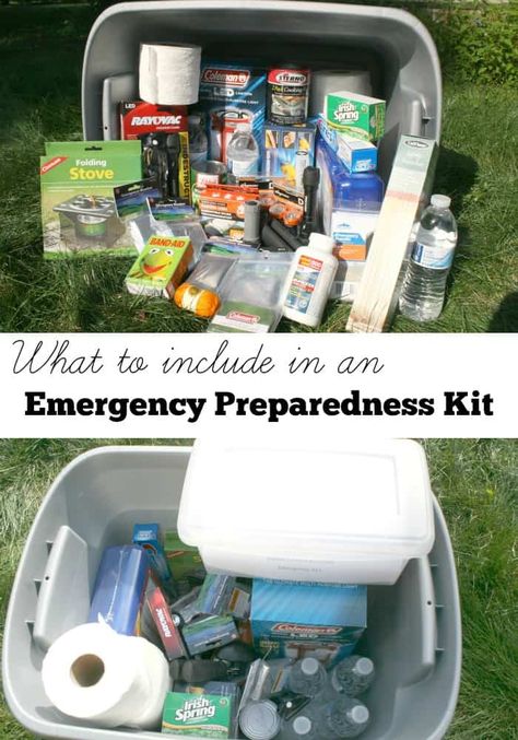 Tornado Wallpaper, Tornado Gif, Emergency Preparedness Food, Emergency Binder, Emergency Prepardness, Emergency Survival Kit, Emergency Preparedness Kit, Emergency Preparation, Survival Life Hacks