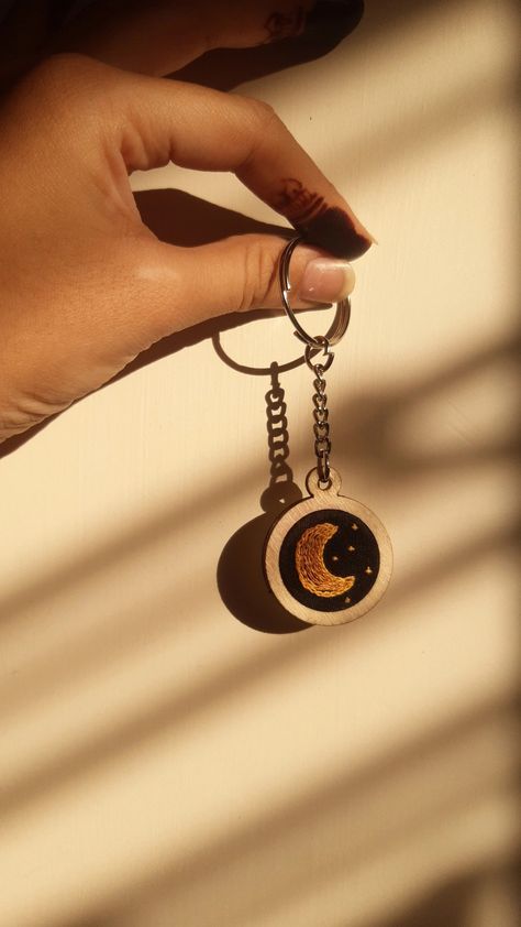 Hand Embroidered moon keychain Embroidered Keychains Diy, Crochet Moon Keychain, Embroidered Keychains, Keychain Embroidery, Embroidered Moon, Embroidery Keychain, Moon Keychain, Felt Keychain, Mini Embroidery