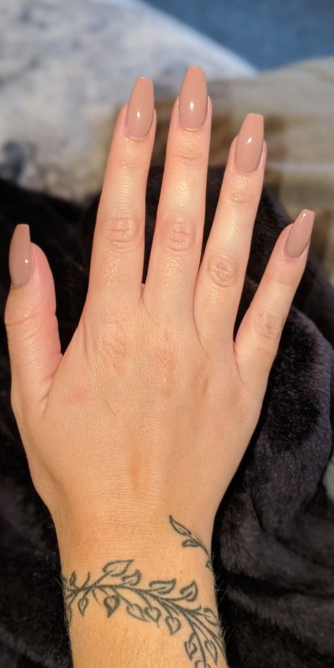 Ongles Beiges, Tan Nails, Nails Sparkly, Acrylic Nails Nude, Brown Acrylic Nails, Nails Silver, Nude Nail Designs, Beige Nails, Nails Homecoming