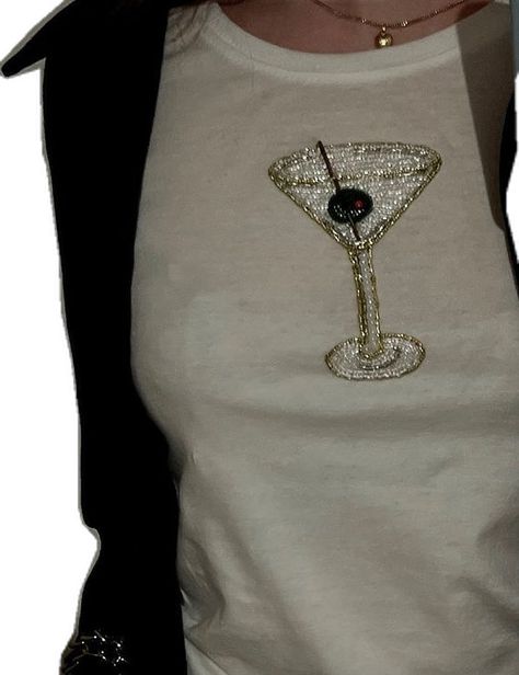 Diy Sequin Top, Beaded Shirt, Alt Clothes, Pearl Embroidery, Diy Bead Embroidery, Beadwork Embroidery, Embroidery Tshirt, Pearls Diy, Bead Embroidery Patterns