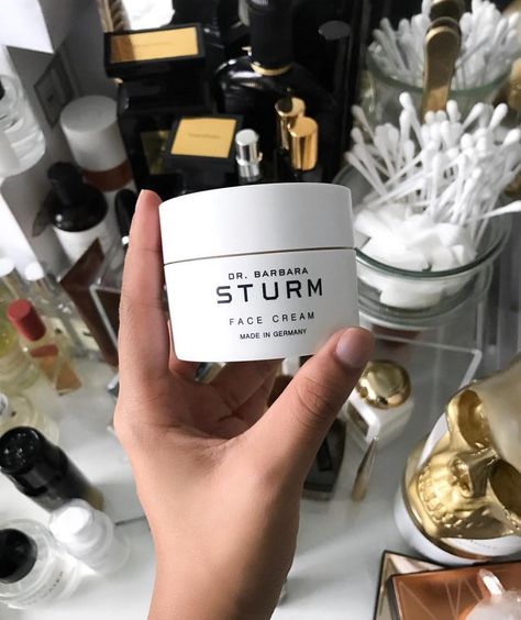 Dr. Barbara Sturm (@drbarbarasturm) • Instagram photos and videos Dr Barbara Strum, Barbara Strum, Face Mask For Redness, Skincare Lifestyle, Lancome Absolue, Dr Barbara Sturm, Mask Aesthetic, Barbara Sturm, Face Spray