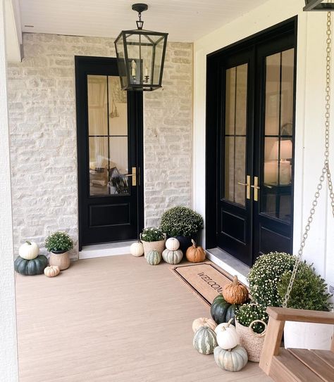 Front Porch Hanging Lanterns, Outdoor Hanging Light Fixtures, Front Door Light Fixtures, Front Porch Lighting Fixtures, Two Front Doors, Farmhouse Outdoor Lighting, Farmhouse Style Exterior, Front Door Lighting, Porch Light Fixtures