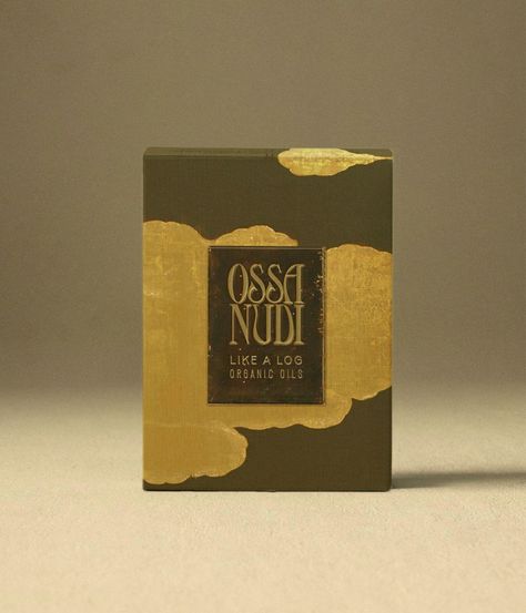 Lareu & Gonzalez Co. (@lareugonzalez) • Fotos y vídeos de Instagram Gold Foil Packaging, Foil Packaging, Gold Drip, Custom Typography, Type Style, Graphic Design Studios, Japanese Artists, Organic Oil, Custom Packaging