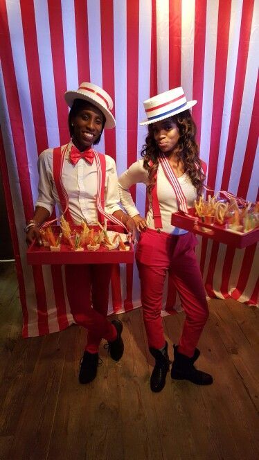 11 Carnival Party Ideas That Are Cool, Not Cheesy Men Wedding Dresses, Rigatoni Recipe, Vintage Party Ideas, Chicken French, Vintage Circus Party, Theme Carnaval, Circus Carnival Party, Halloween Circus, Easy Foods