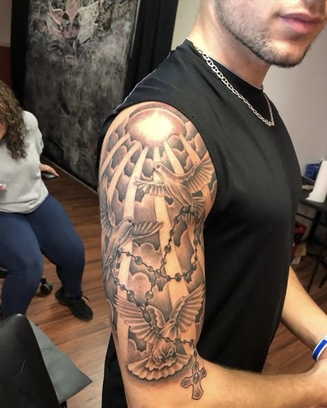 Shoulder Tattoo Guys, Men's Tattoo Shoulder, Upper Arm Tats Men, Cordnites Tattoo, Men’s Bicep Tattoo Ideas, Top Sleeve Tattoo For Men, Arm Shoulder Tattoo Men, Shoulder To Bicep Tattoo Men, Sky Tattoo Men