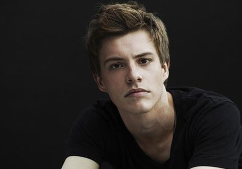 Xavier samuel <3 looove him Samuel Xavier, Xavier Samuel, 17 Again, Aaron Warner, Actors Male, Character Inspiration Male, The Dancer, Beautiful Disaster, The Infernal Devices