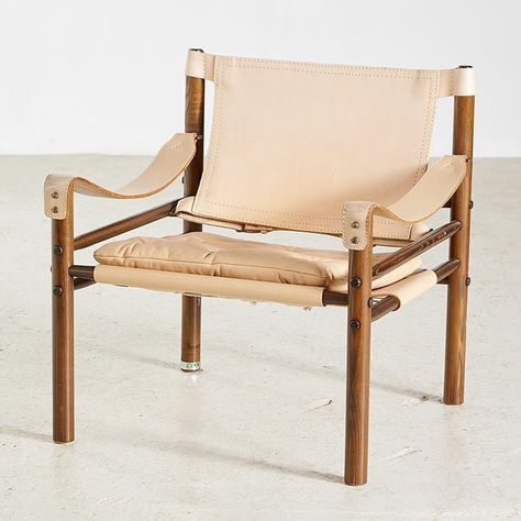 Vinterior on Instagram: “Luxurious in cream leather, Arne Norell's Safari chair, circa 1960  #arnenorell #safarichair #creamleather #leatherchair #vinterior…” Hunting Chair, Vintage Dining Set, Safari Chair, Vintage Lounge, Campaign Furniture, British Furniture, Oak Armchair, Vintage Lounge Chair, Occasional Chair