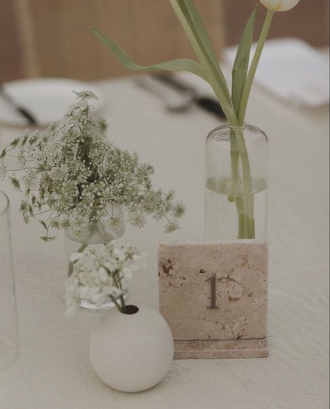 Stone Wedding Centerpieces, Table Numbers Wedding Stone, Stone Wedding Table Numbers, Stone Wedding Signage, Marble Table Numbers, Stone Table Numbers Wedding, Stone Table Number, Stone Wedding Decor, Tile Table Numbers