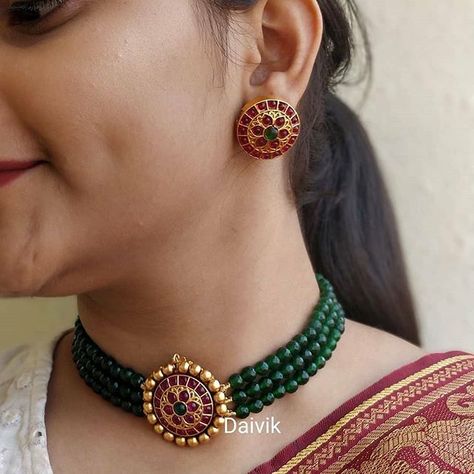 The Brand Known For Its Minblowing Heritage Jewellery Accessories Minimal, Choker Necklace Designs, Choker Designs, Heritage Jewellery, Gold Jewelry Simple Necklace, Jewelry Set Design, Pearl Necklace Designs, Gold Necklace Indian Bridal Jewelry, Beaded Necklace Designs