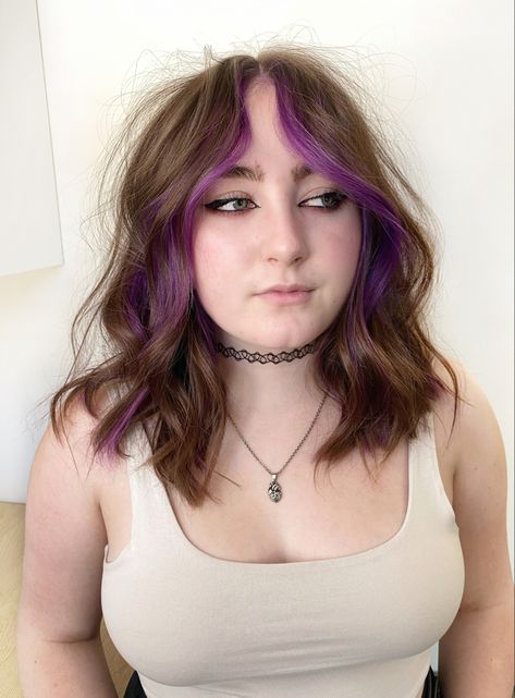 Purple peekaboo face frame highlights haircolor Face Frame Dyed Hair, Face Frame Color, Front Hair Streaks, Purple Face Frame Highlights, Purple Front Pieces Of Hair, Short Brown Hair With Purple Highlights, Face Framing Color Pop, Purple Curtain Bangs, Purple Bangs With Brown Hair