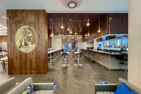 Centurion Lounge, Hotel Rewards Programs, Laguardia Airport, Platinum Card, Newark Airport, Denver International Airport, American Express Credit Card, Airport Lounge, Southwest Airlines