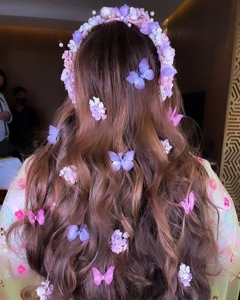 Butterfly Themed Birthday Party, Butterfly Hairstyle, Birthday Hairstyles, Hairstyles Trendy, Simple Hairstyles, Hoco Hair Ideas Medium, Quince Hairstyles, Trendy Hairstyle, Extensions Hair