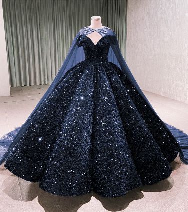 Dress For 15th Birthday, Dark Blue Quinceanera, Dark Blue Quinceanera Dresses, Ball Gown With Cape, Dark Blue Ball Gown, Navy Ball Gown, Blue Ball Dresses, Dark Blue Gown, Blue Quinceanera Dress