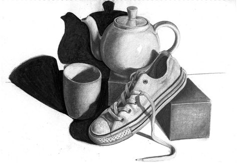 Drawing - Still Life on Behance Easy Still Life Drawing, Pencil Drawings Of Love, Still Life Sketch, Live Sketching, Composition Drawing, Bathroom Wood, Pencil Drawings Of Girls, Life Sketch, Life Drawing Reference