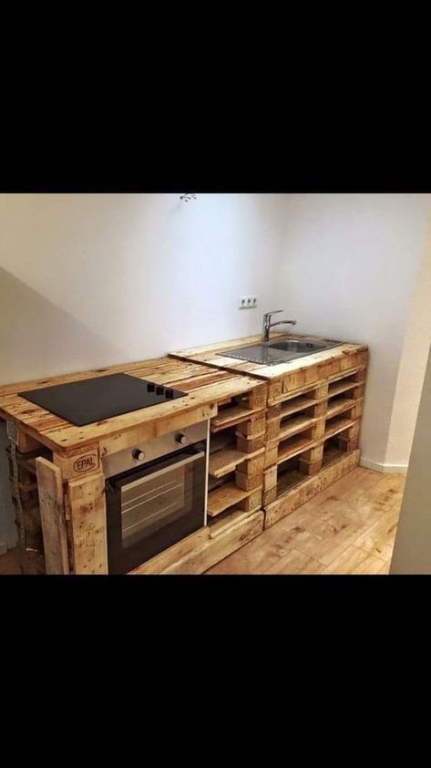 Pallet Kitchen, Kitchen Set Up, Pallet Designs, Wooden Pallet Projects, Diy Holz, Diy Kitchen Cabinets, Kitchen Diy, Pallet Ideas, Pallet Wood