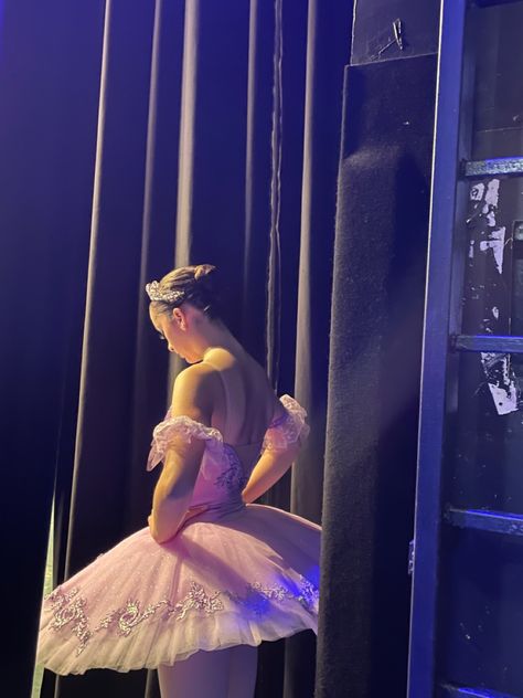 #ballet #aesthetic #ballerina #tutu #sidestage #stage Stage Aesthetic, Aesthetic Ballerina, Ballet Aesthetic, Ballet Pictures, Ballerina Tutu, Ballet Inspiration, Ballet Clothes, Dancing Aesthetic, Best Friends Shoot