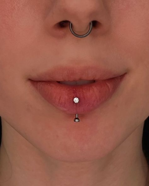 CONFESSION TIME: SEEING THIS PIERCING ON YOUR FEED MIGHT JUST BE A SIGN TO GET IT 😉  VERTICAL LABRET BY @14needles   Soho, Union Square, and Williamsburg  11AM-9PM 7 DAYS A/W🕘 WALK-INZ OR BOOK ONLINE..📕 TATTOOS & PIERCINGS, NO ATTITUDE, NO MISERABLE HOOPS TO JUMP THROUGH....🚫  WALK-INZ WELCOME OR BOOK ONLINE AT  ⚔️livebytheswordtattoo.com⚔️ . . . . #verticallabret #piercing #lippiercing #piercer #williamsburg #Brooklyn Middle Lip Ring, Middle Lip Piercing Diamond, Lip Peircings Middle, Vertical Labret Piercing Jewelry, Lip Piercing Ring Labret, Double Labret Piercing Lip Rings, Vertical Labret, Lip Piercing Side Labret Hoop, Vertical Labret Jewelry