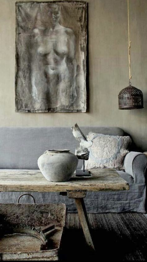 Wabi Sabi Home Decor, Wabi Sabi Interior, Wabi Sabi Decor, Rustic Home Interiors, Wabi Sabi Style, Interior Minimalista, Japanese Aesthetic, A Living Room, Rustic Interiors