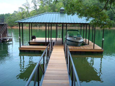 Lake House Dock, Pretty Lake, Floating Boat Docks, Floating Boat, Pretty View, Lake Dock, Lakefront Living, Floating Dock, Lakefront Property