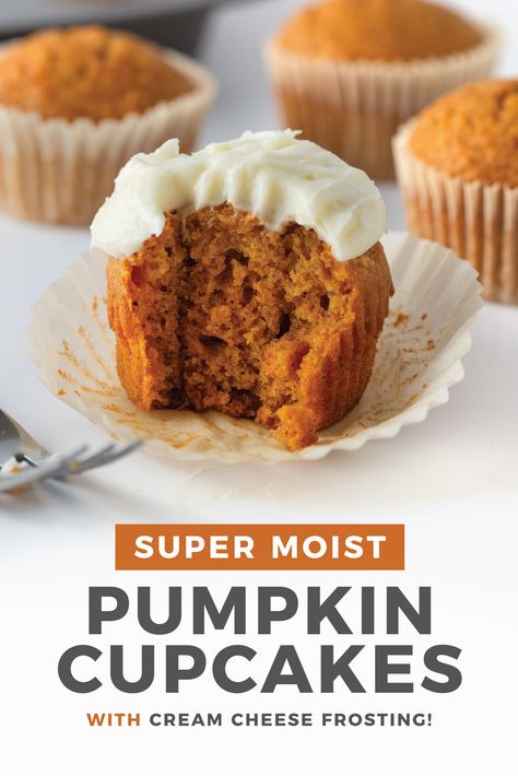 A super moist, melt-in-your-mouth EASY pumpkin cupcake topped with a 3-ingredient cream cheese frosting! Perfect Fall treats or Thanksgiving desserts. #pumpkin #thanksgiving #falltreats #falldesserts Pumpkin Cupcakes Easy, Thanksgiving Desserts Pumpkin, Desserts Pumpkin, Healthy Pumpkin Dessert, Pumpkin Cupcake Recipes, Thanksgiving Desserts Kids, Pumpkin Cupcake, Thanksgiving Desserts Easy, Cupcakes With Cream Cheese Frosting