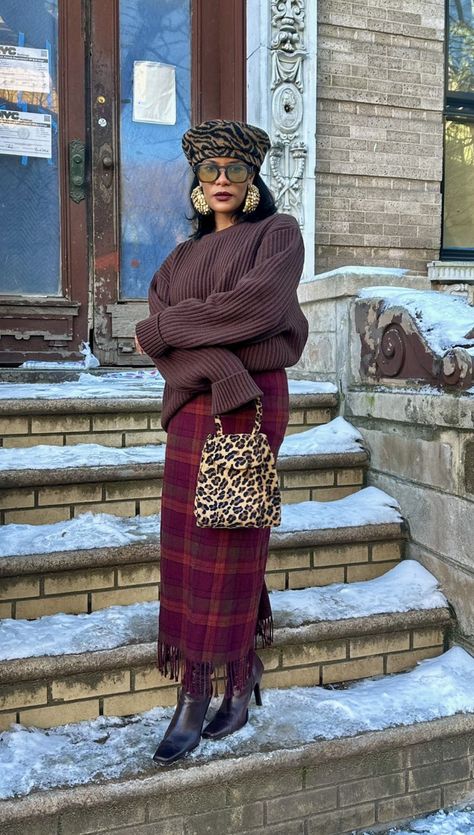 Baret Outfit, Fashion Designer Dresses, Trending Colors, Colorful Outfits, Winter Inspo, Winter Lookbook, Teacher Style, Fall Fits, Eclectic Fashion