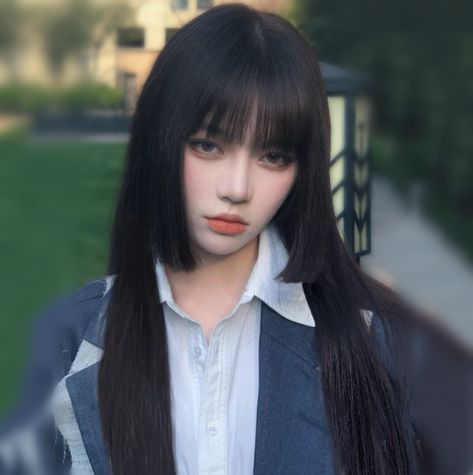 Japanese Hairstyle, Japanese Haircut, Hime Cut, Anime Haircut, How To Cut Bangs, Haircuts Straight Hair, Long Hair With Bangs, Long Black Hair, Haircuts For Long Hair