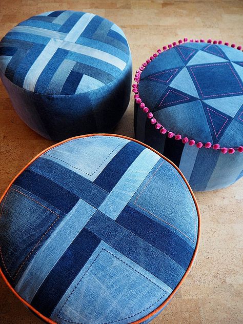 Pouffe Pattern, Återvinna Jeans, Jean Quilt, Denim Crafts Diy, Blue Jeans Crafts, Quilt Square Patterns, Sew Ins, Denim Quilt, Upcycle Jeans