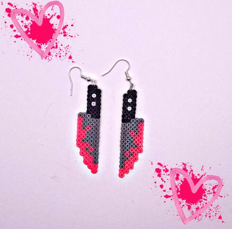 Perler Bead Knife Earrings, Syringe Perler Beads, Small Perler Beads Ideas Halloween, Melted Bead Earrings, Perler Bead Knife Patterns, Perler Bead Uses, Violin Perler Beads, Creative Perler Bead Ideas, Perler Bead Patterns Knife