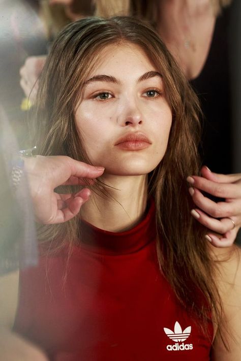 Korean Makeup Tips, Best Face Wash, Grace Elizabeth, Model Aesthetic, Makeup Looks Tutorial, Beauty Photos, Green Beauty, Beauty Box, Spring 2017