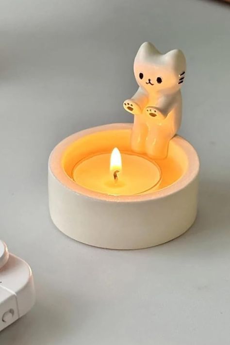 Cute Candle Holder, Cute Candle Holders, Das Clay Ideas, Ceramic Art Handmade, Candle Holders Diy, Cat Candle Holder, Cat Candle, Clay Candle, Cat Light