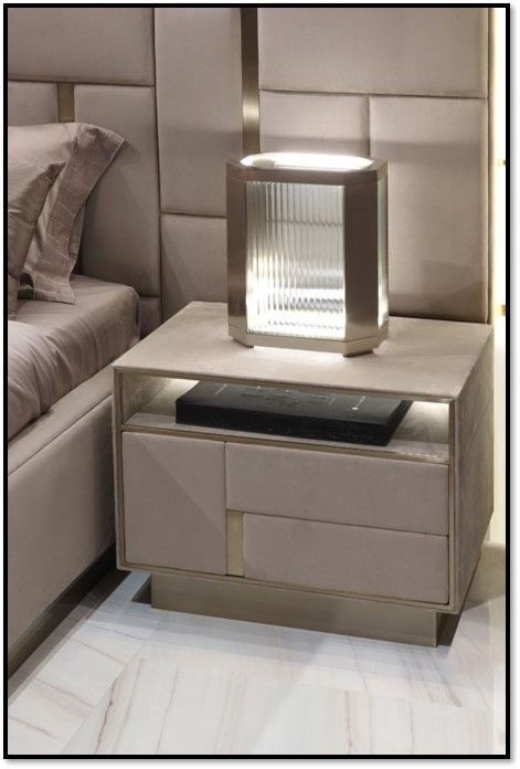 Modern Nightstand Ideas, Bed Side Table Styling, Beige Bedside Tables, Nightstand Ideas, Bedroom Nightstands, Bedside Table Design, Beautiful Bedroom, Bedroom Bed Design, Modern Houses Interior