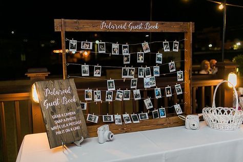 Wedding Picture Station, Polaroid Board Wedding, Polaroid Wall Wedding, Photobooth Ideas Wedding, Wedding Polaroid Station, Photo Booth Polaroid, Polaroid Table, Polaroid Station, Polaroid Board